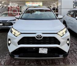 تۆیۆتا ڕاڤ 4